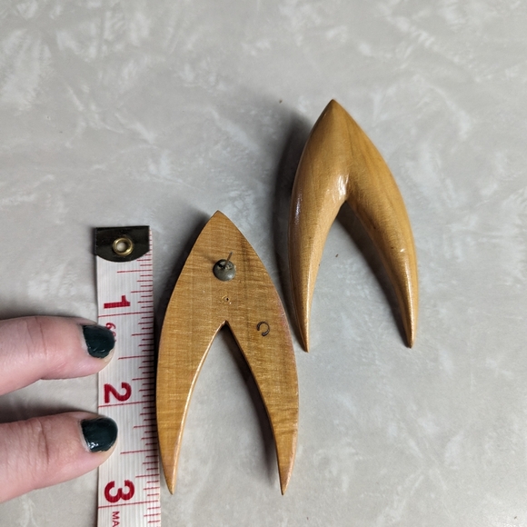 Vintage Wooden Statement Earrings - Picture 3 of 3